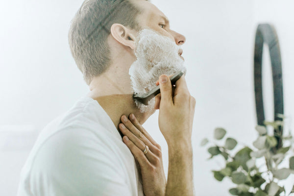 A Man's Guide To Shaving: Step-by-step Shaving Process